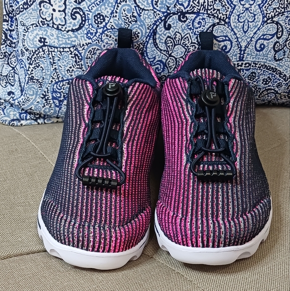 Propét TravelActiv Xpress sneakers pink navy blue NWOT - Picture 6 of 8